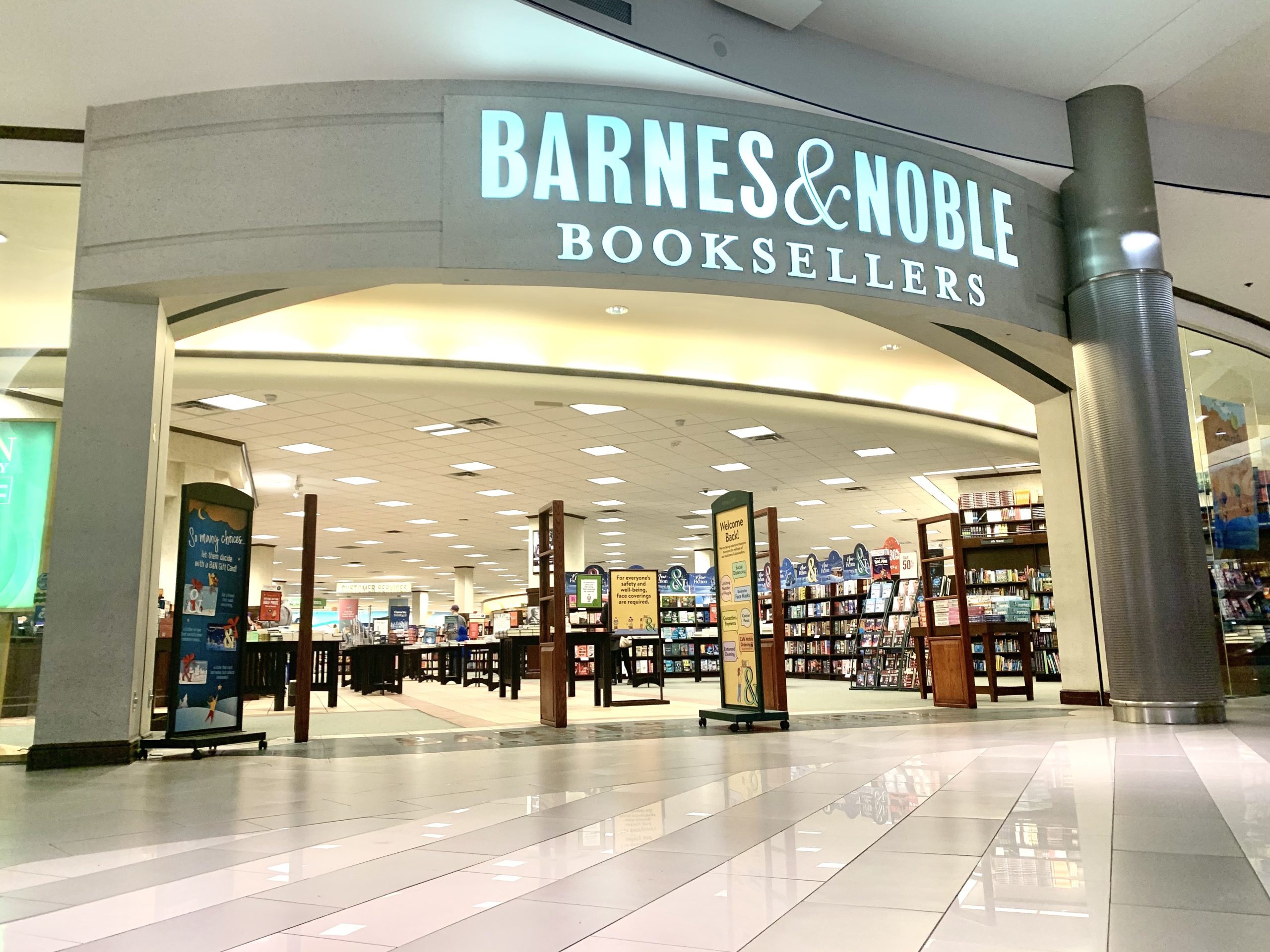 Does Barnes and Noble Price Match